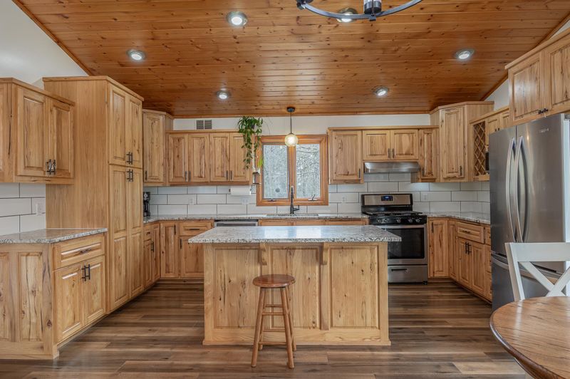 1851 Foxtail Ln SW, Backus, MN 56435