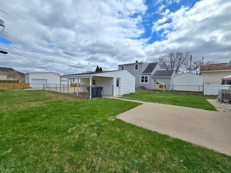 1819 21st St S, La Crosse, WI 54601