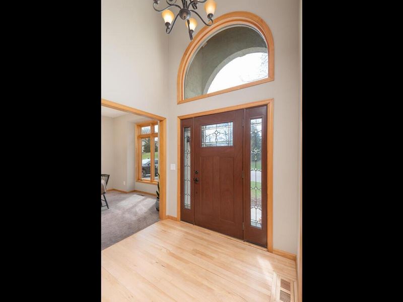 9020 Tewsbury Gate, Maple Grove, MN 55311