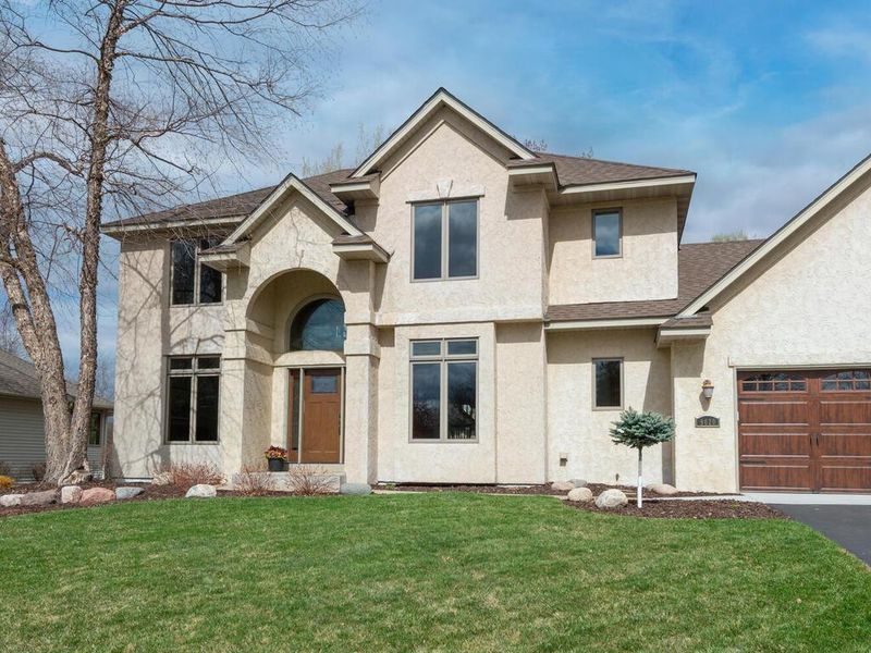 9020 Tewsbury Gate, Maple Grove, MN 55311