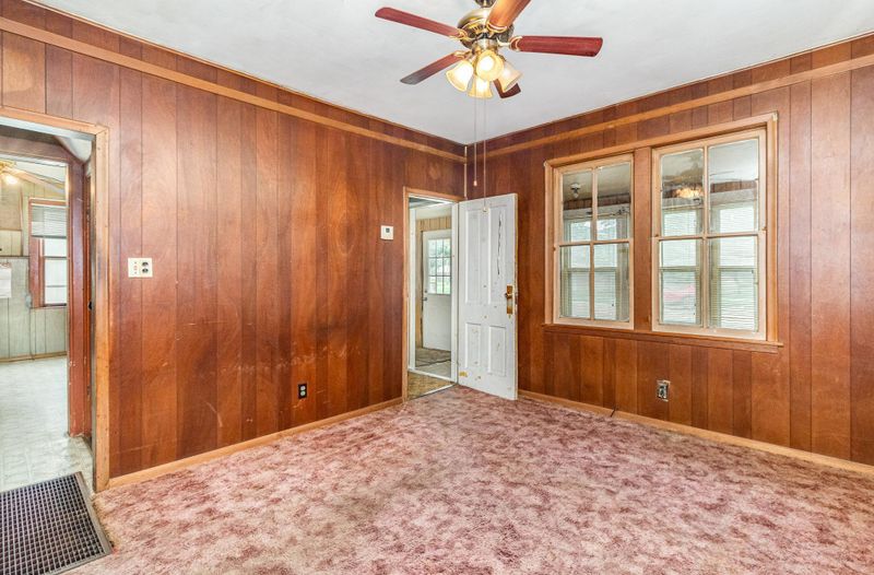 316 E Main St, Belle Plaine, MN 56011