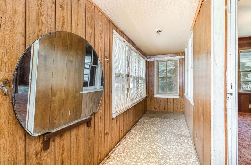 316 E Main St, Belle Plaine, MN 56011