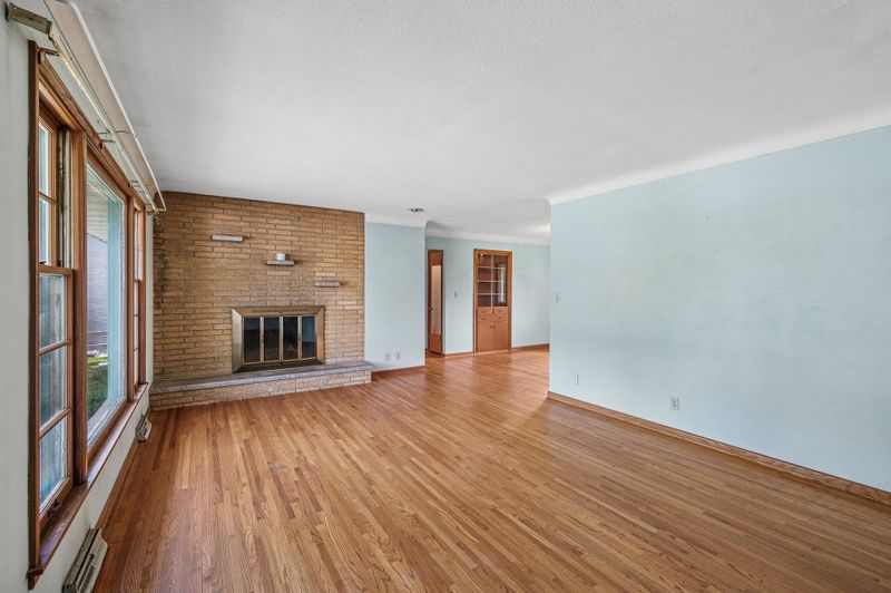 36 Logan Ave E, West Saint Paul, MN 55118