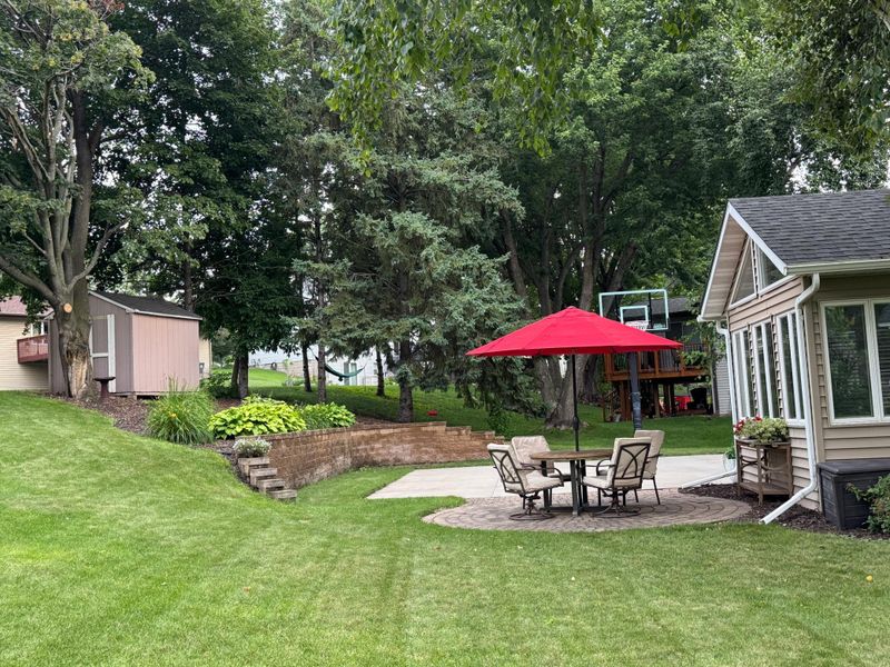 10382 Greyfield Ct, Eden Prairie, MN 55347