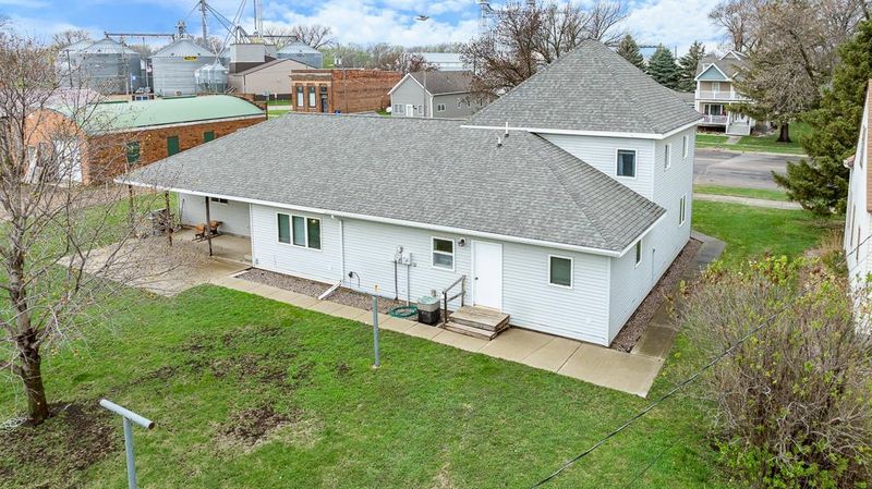 113 N Brook Ave, Porter, MN 56280