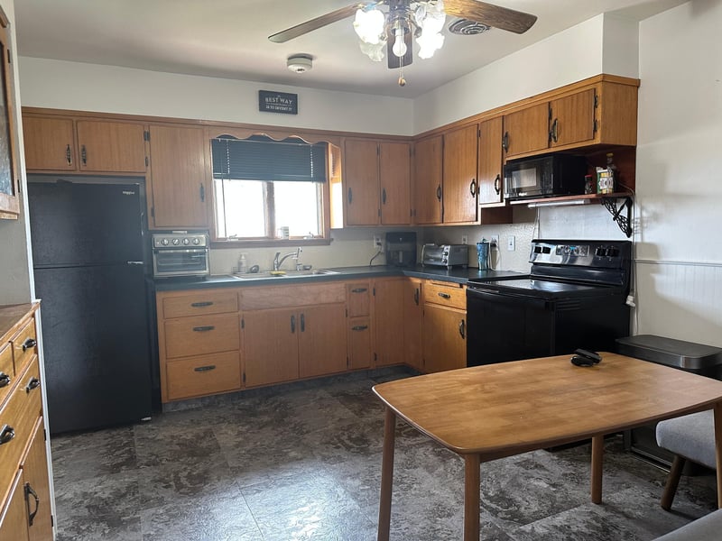 420 4th St E, Jasper, MN 56144