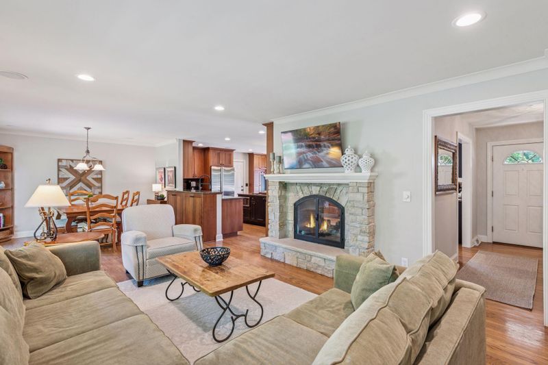 6413 Limerick Ln, Edina, MN 55439