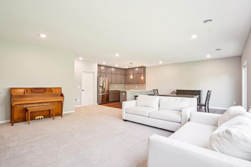 11504 Yuma Ln N, Osseo, MN 55369