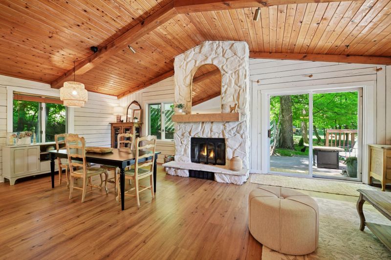 3021 Devon Ln, Mound, MN 55364
