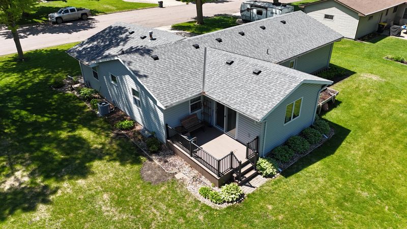 1314 W Birch Ave, Olivia, MN 56277