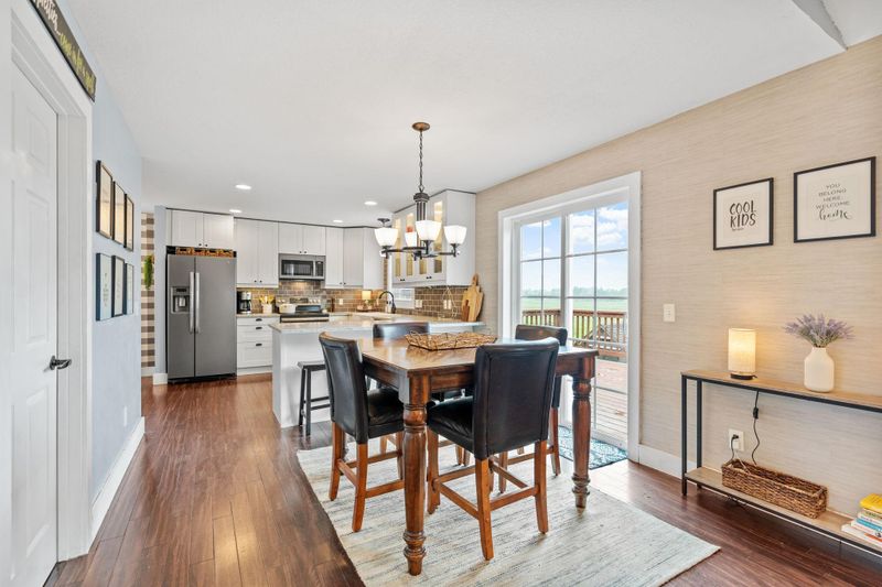 301 7th St S, Montrose, MN 55363