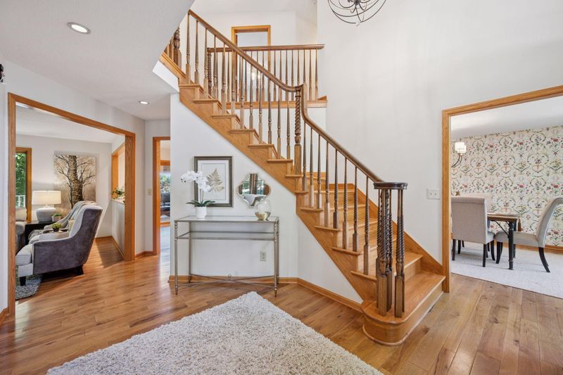 6465 Glacier Ln N, Maple Grove, MN 55311