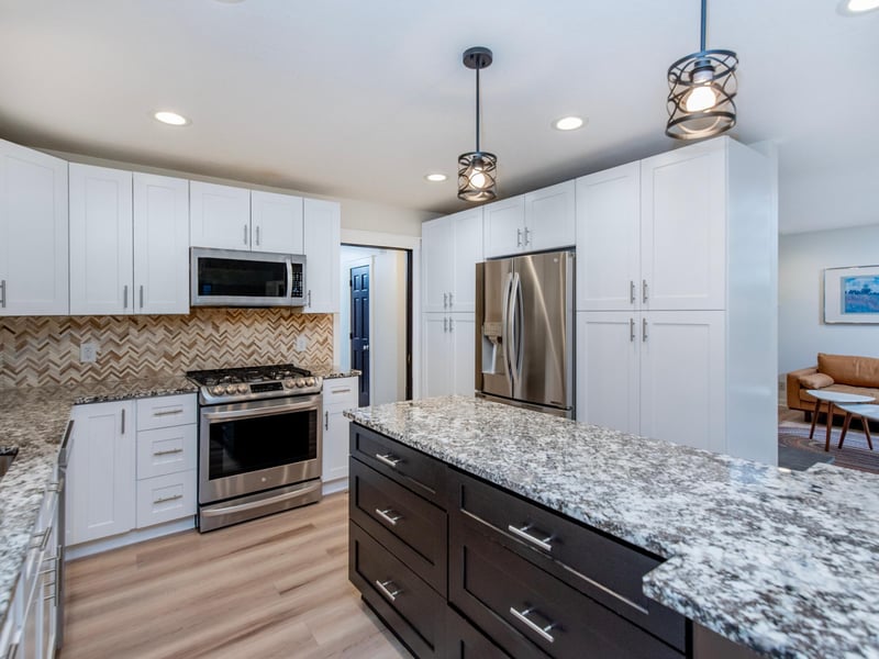 2415 Edgerton St, Little Canada, MN 55117