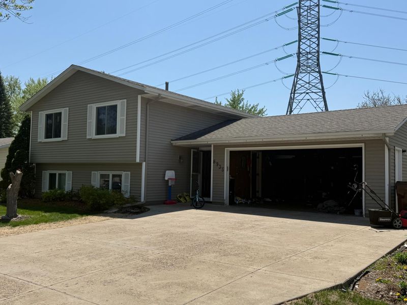 8935 72nd St S, Cottage Grove, MN 55016