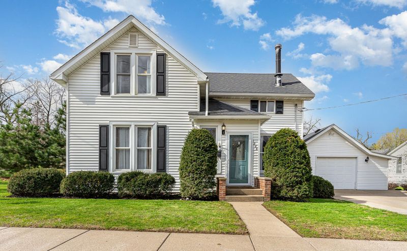 1228 Sylvan St, Red Wing, MN 55066