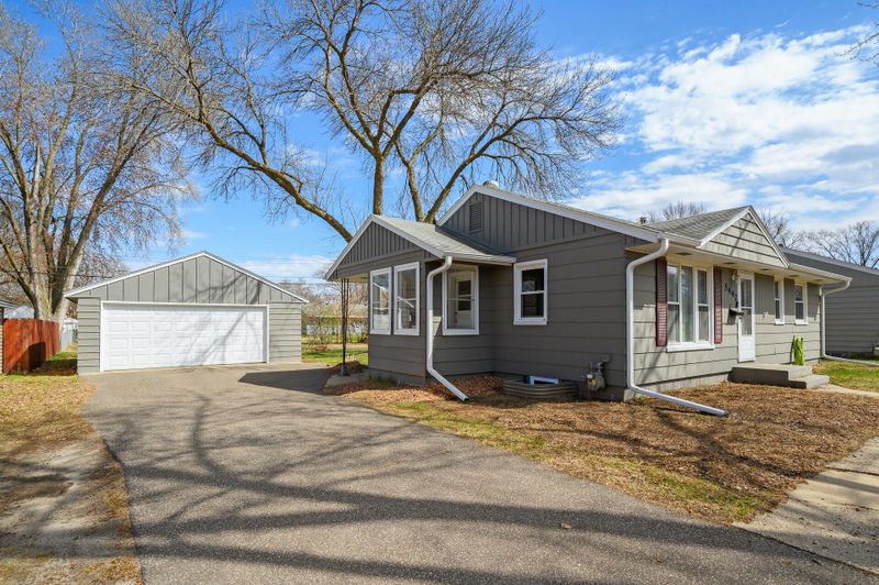 5442 Maryland Ave N, Crystal, MN 55428