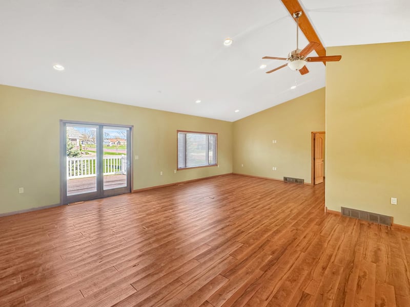 2749 Garnet Ave, Slayton, MN 56172