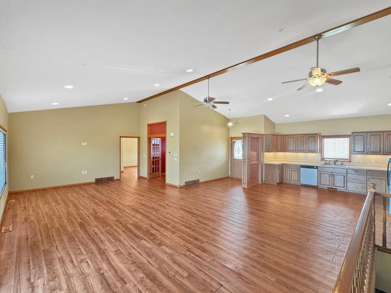 2749 Garnet Ave, Slayton, MN 56172