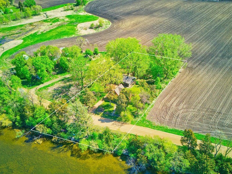 23838 Zion Ave, Winsted, MN 55395