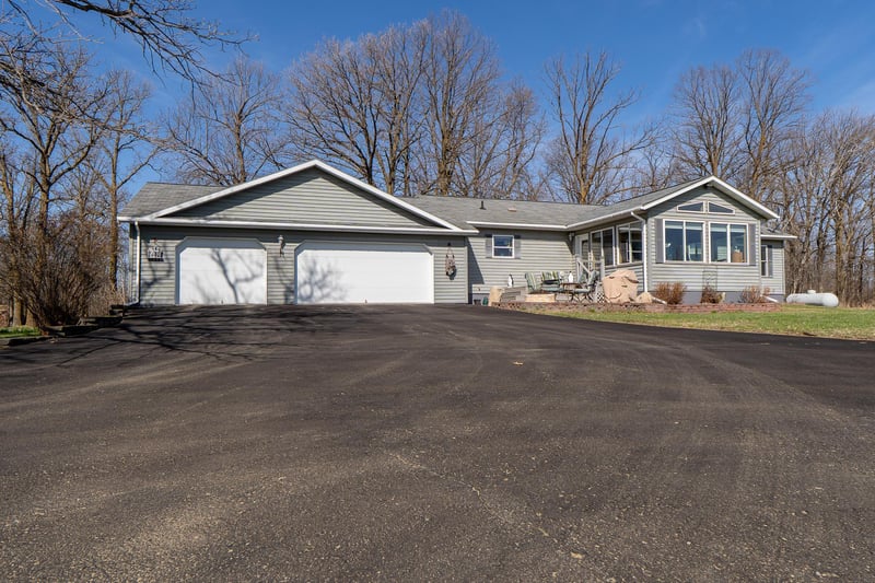 49372 County 9, Staples, MN 56479