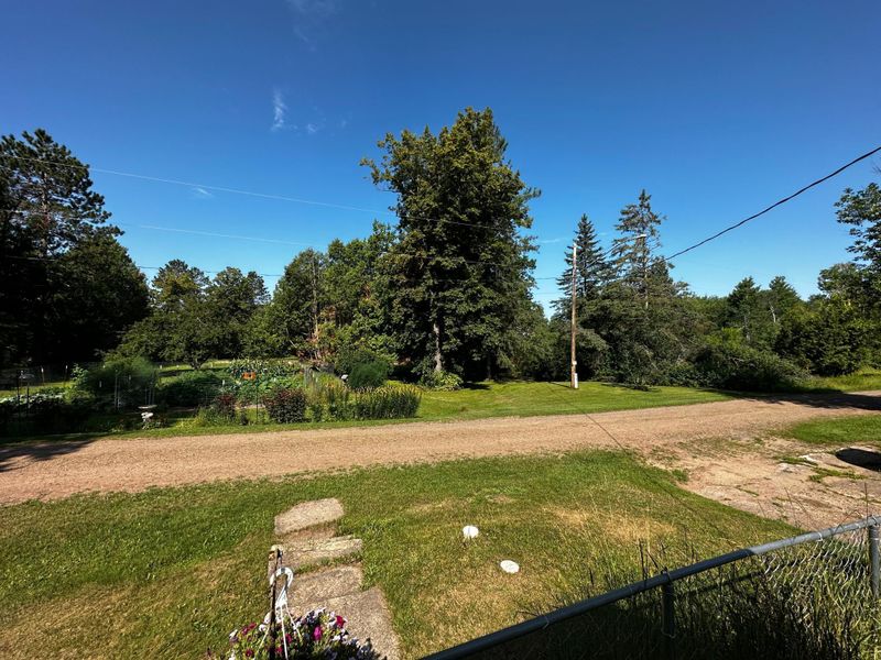 8372 Garden St, Kerrick, MN 55756