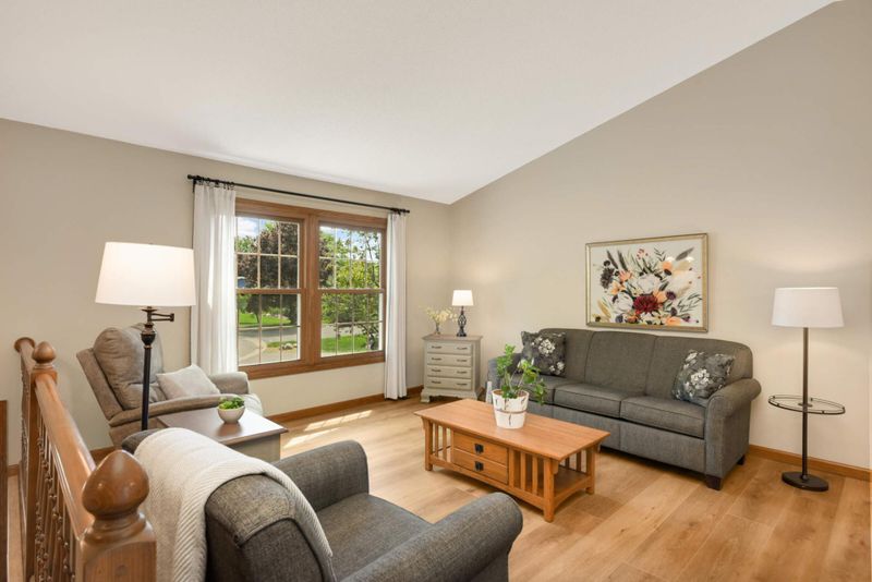 16292 Westgate Ln, Eden Prairie, MN 55344