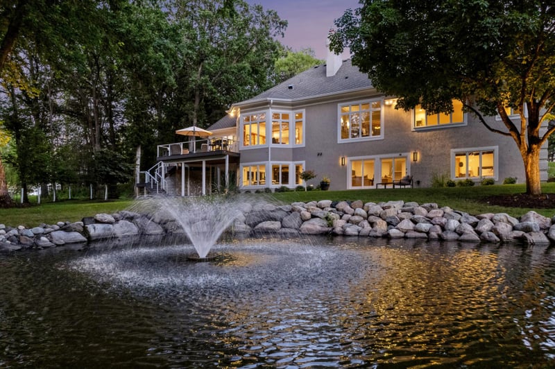 2454 Crowne Hill Rd, Minnetonka, MN 55305