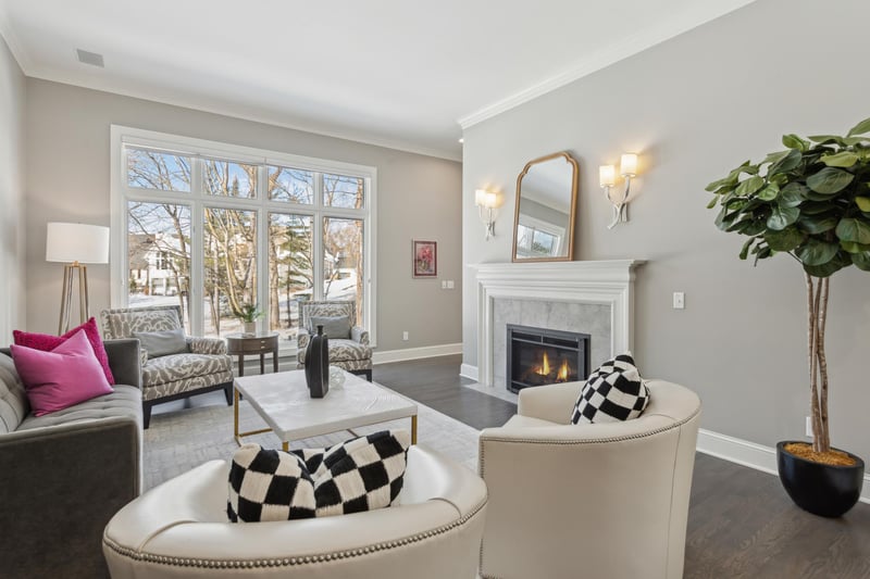 2454 Crowne Hill Rd, Minnetonka, MN 55305