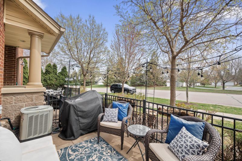 8417 Townsend Dr, Eden Prairie, MN 55344