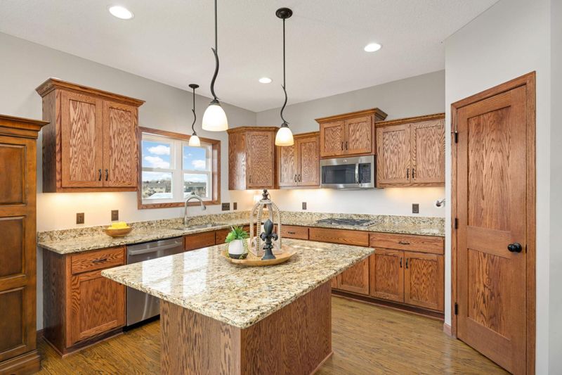 4589 Merganser Dr, Minnetrista, MN 55375