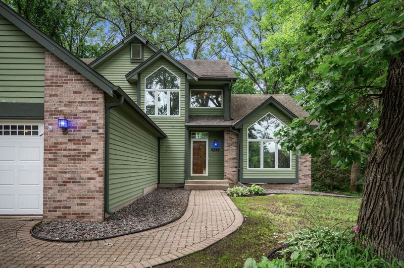 231 Revere Ct N, Champlin, MN 55316