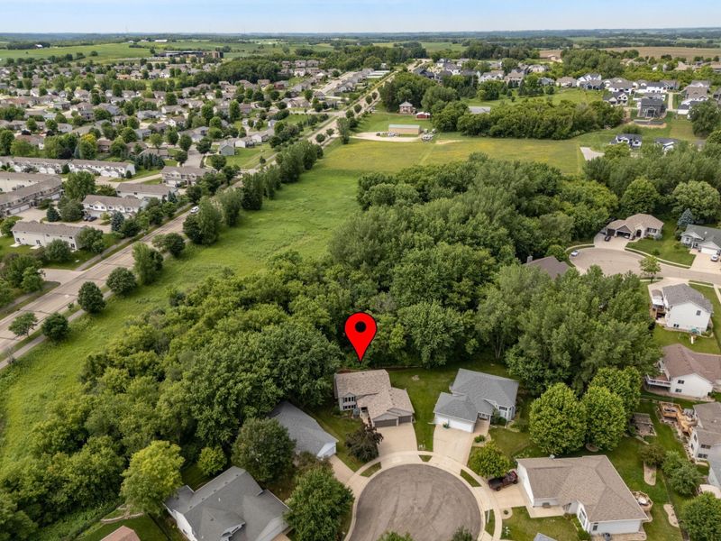 5949 Redbud Ln NW, Rochester, MN 55901