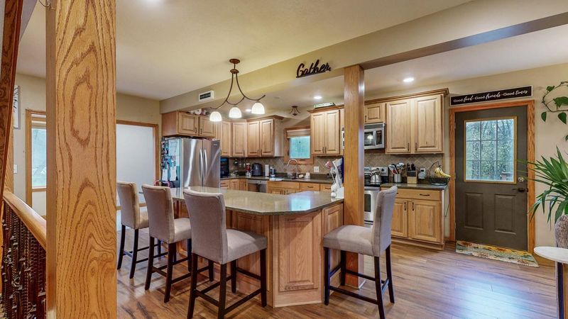 302 Coffee St E, Lanesboro, MN 55949