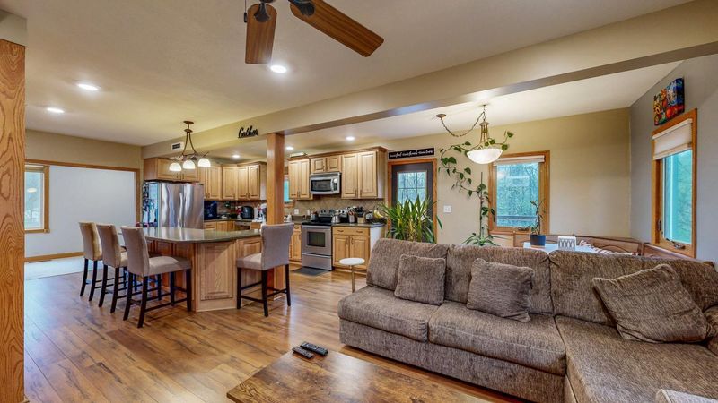 302 Coffee St E, Lanesboro, MN 55949