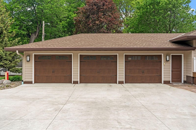 6947 Highway 71 NE, Willmar, MN 56201