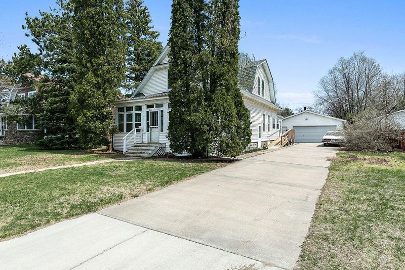 407 3rd St SE, Little Falls, MN 56345