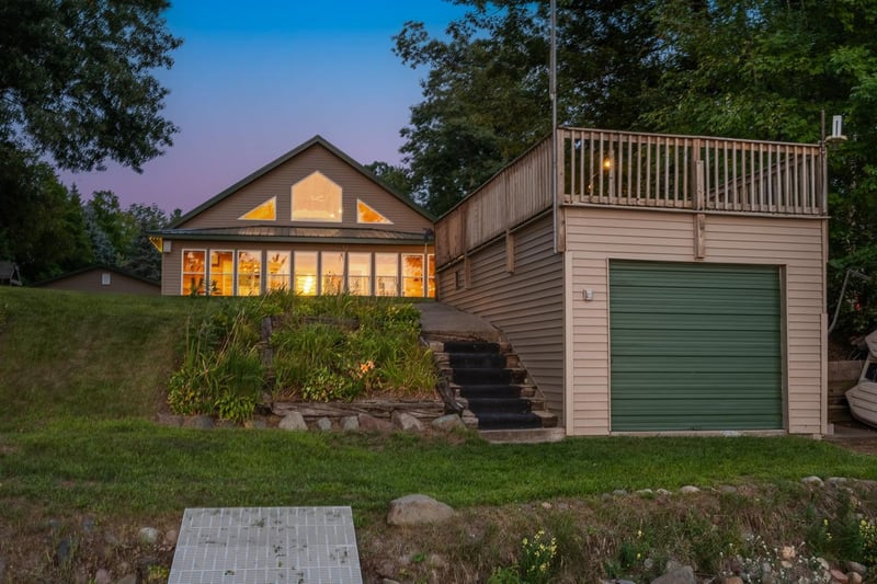 2185 E Round Lake Ln, Luck, WI 54853