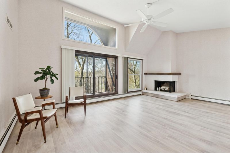 9600 Portland Ave S #322, Bloomington, MN 55420