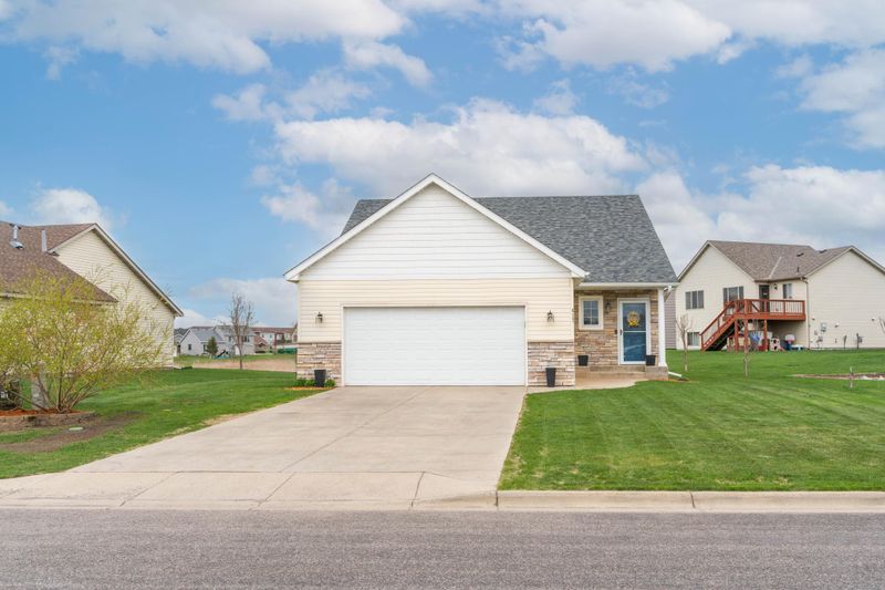 617 16th St S, Sartell, MN 56377