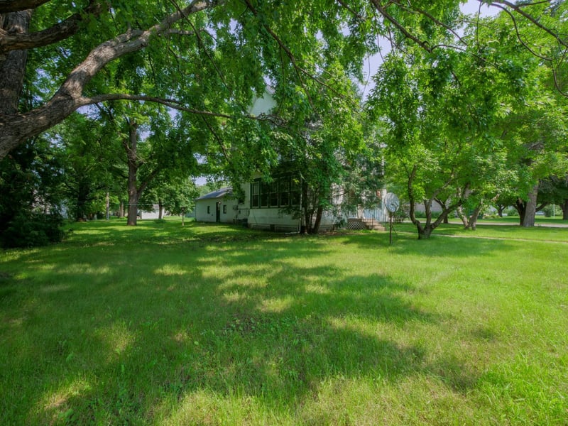 1402 Broadway, Wheaton, MN 56296