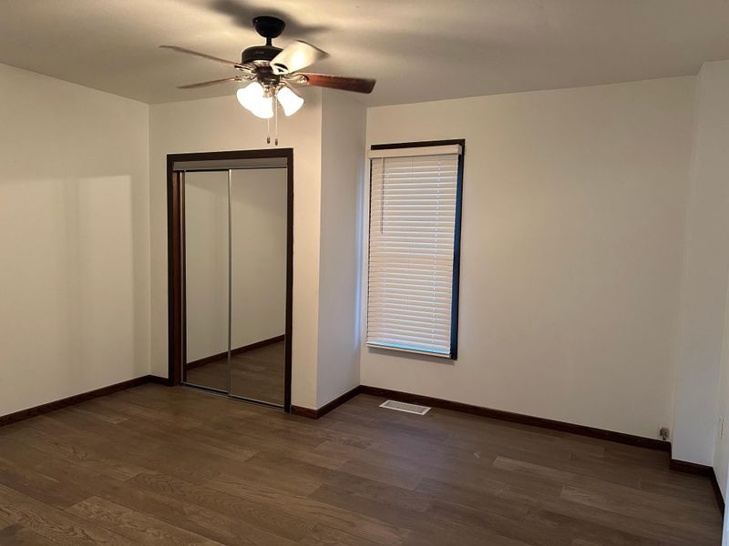 15 1st St SE, Melrose, MN 56352