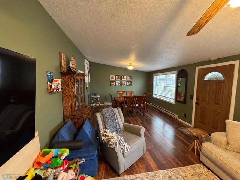 516 Vance Ave S, Erskine, MN 56535