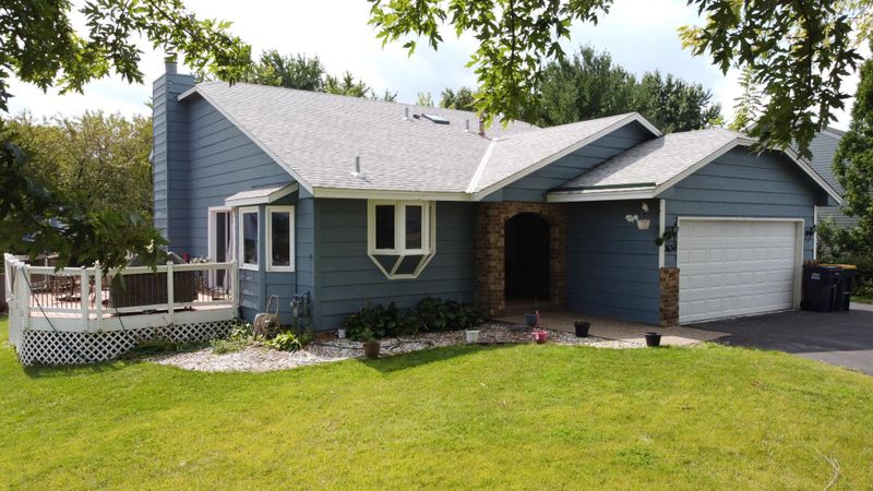 5634 142nd St W, Apple Valley, MN 55124