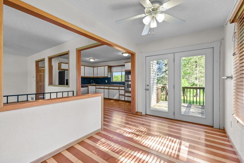 1791 Lois Dr, Shoreview, MN 55126
