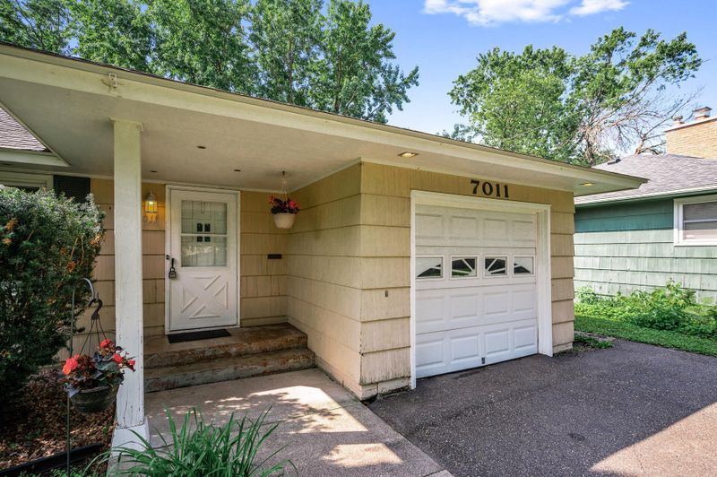 7011 W 23rd St, Saint Louis Park, MN 55426