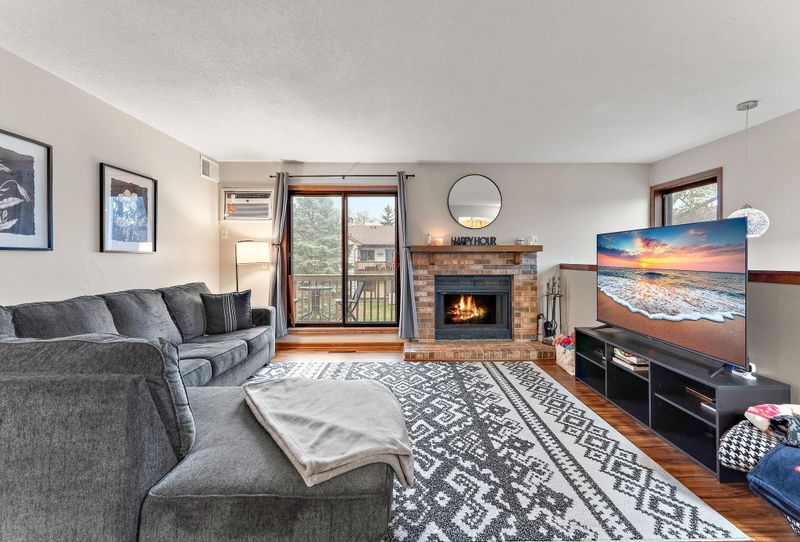 2071 Parkside Dr #30, Saint Paul, MN 55119