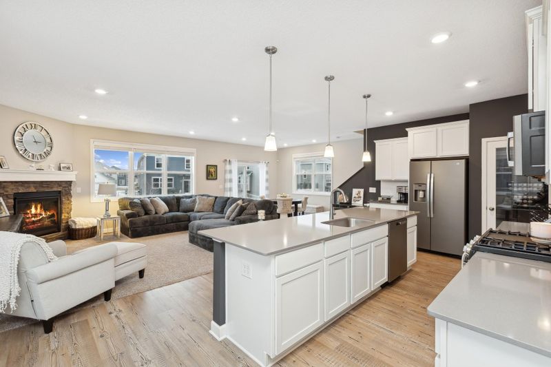 10803 Glacier Ln N, Maple Grove, MN 55369