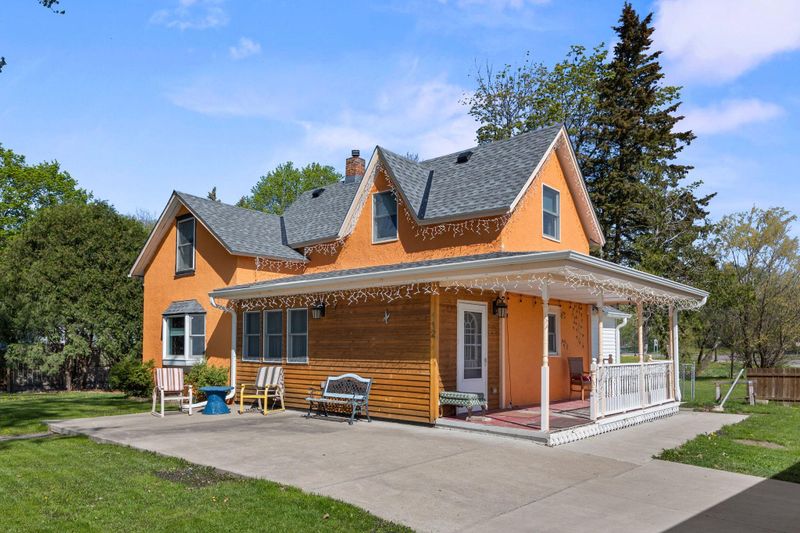 112 Bridge Ave W, Delano, MN 55328