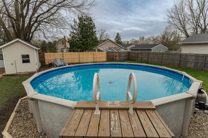 15 2nd St SE, Dodge Center, MN 55927