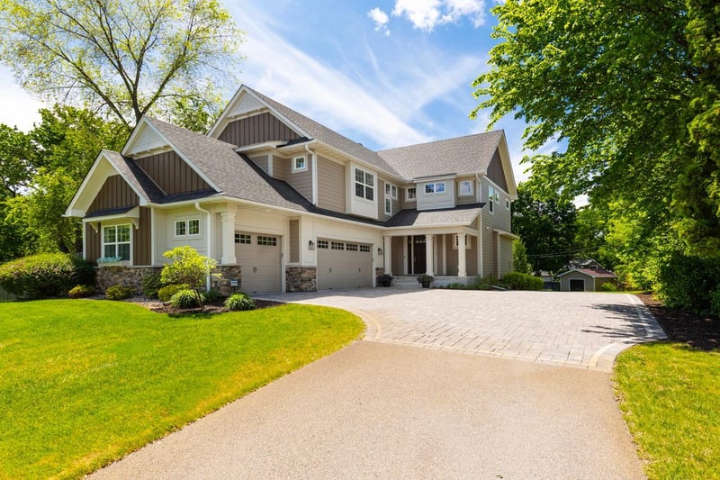 1105 Brown Rd S, Orono, MN 55391